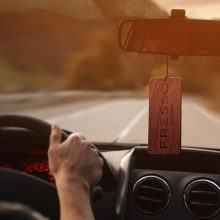 Hölzerne Anhänger FRESSO Gentleman